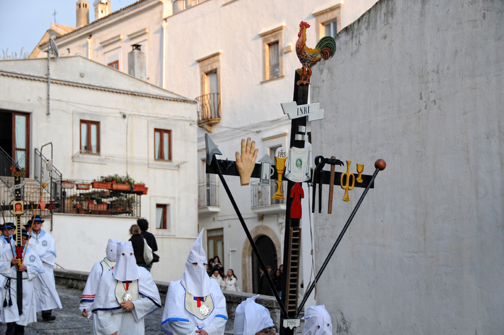 processione venerd santo monte sant'angelo